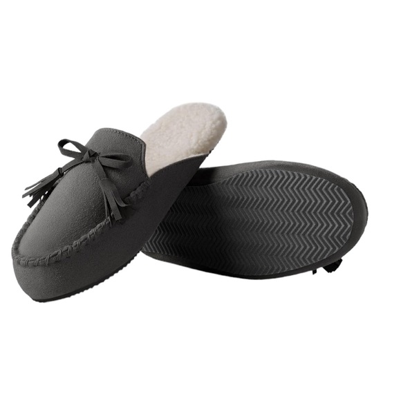 NIB Memory Foam Moccasin Slippers - Picture 4 of 7